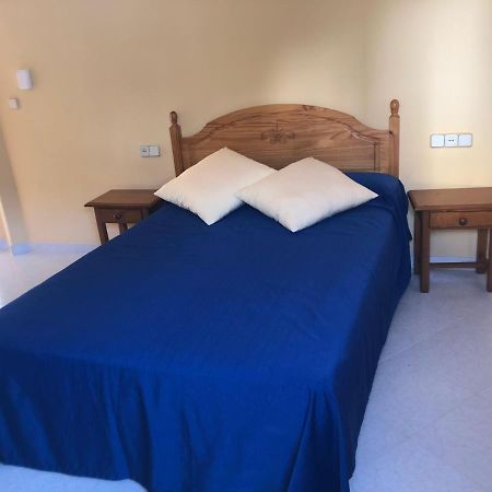 Hostal Costa Sol คาสเตล เด เฟโร ภายนอก รูปภาพ