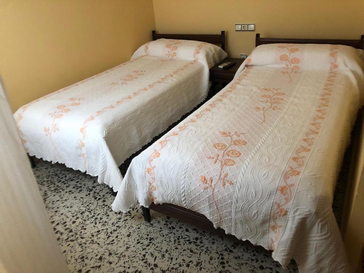 Hostal Costa Sol คาสเตล เด เฟโร ภายนอก รูปภาพ